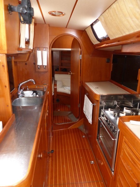 Swan 53 intérieur -17.JPG